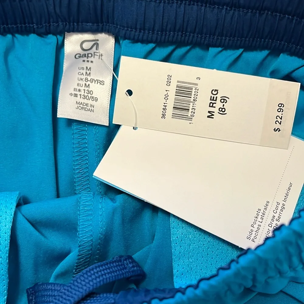 NWT Boys GapFit shorts with pockets size M
